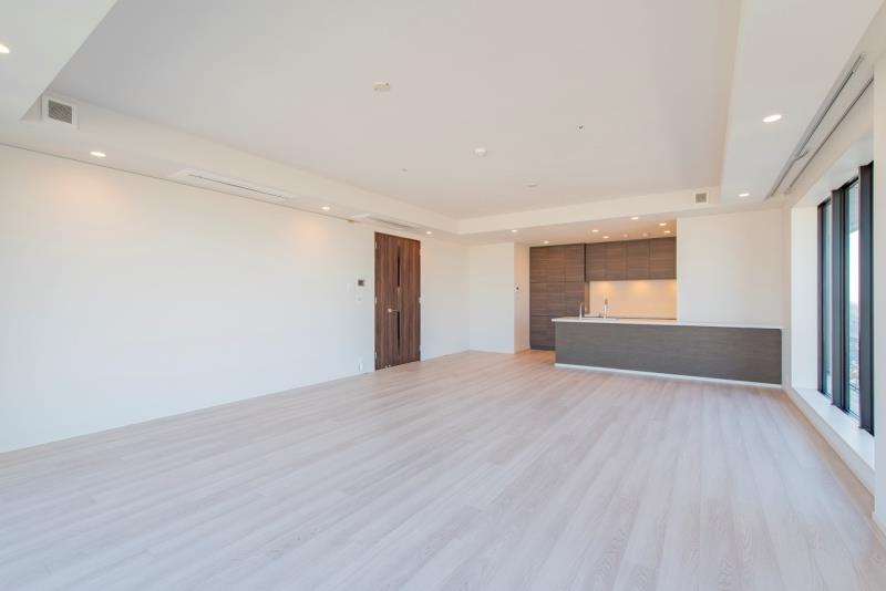 property_interior2_filename