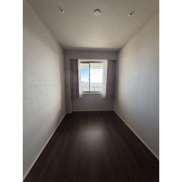 property_interior2_filename