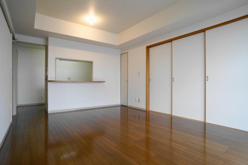 property_interior2_filename