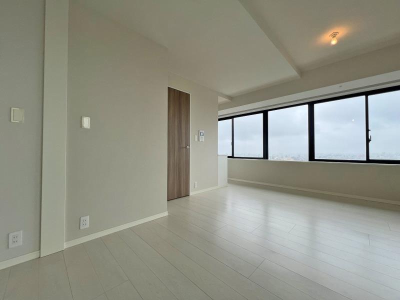 property_interior2_filename