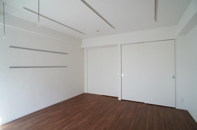 property_interior2_filename