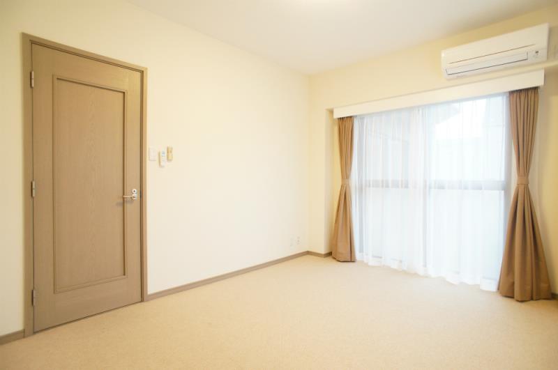 property_interior2_filename