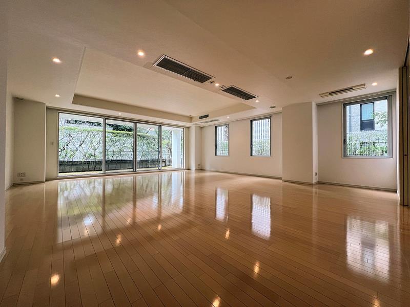 property_interior1_filename