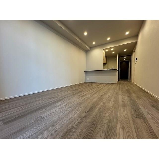 property_interior1_filename