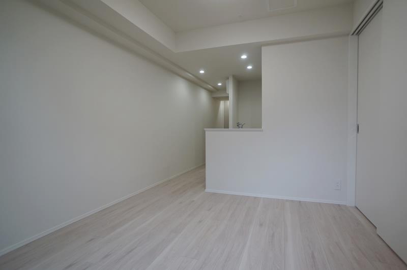 property_interior2_filename