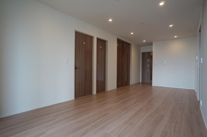 property_interior2_filename