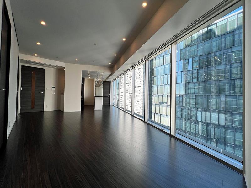 property_interior1_filename