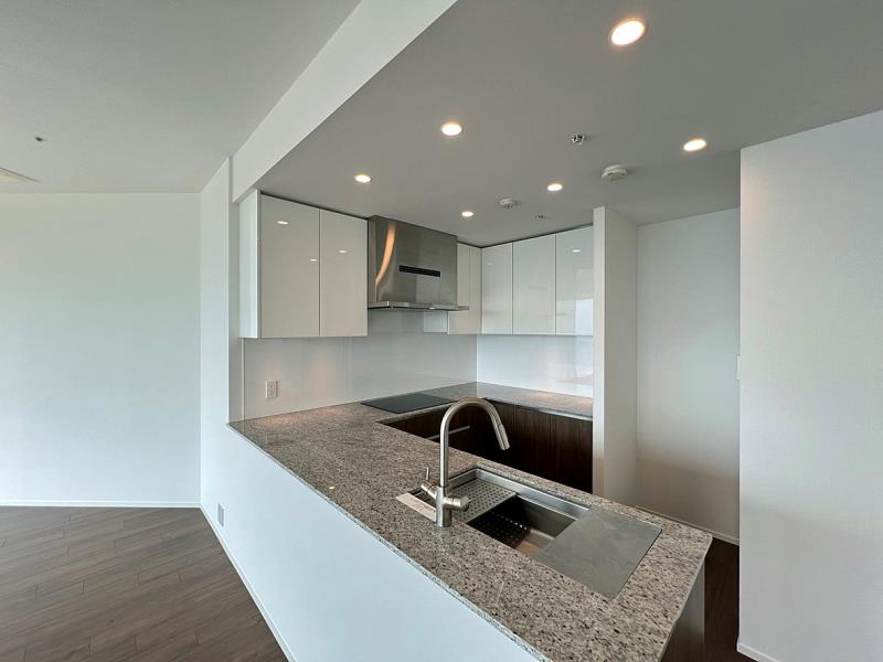 property_interior2_filename