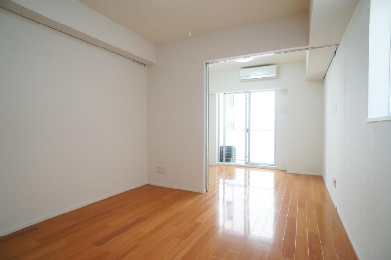 property_interior2_filename