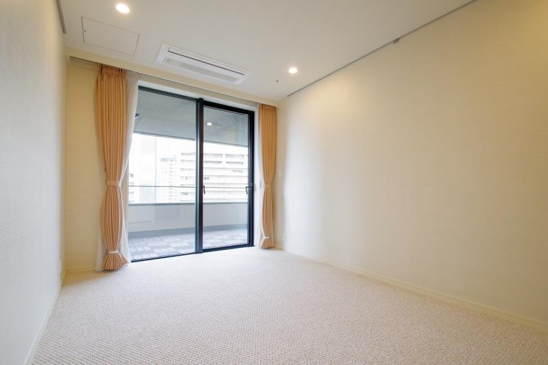 property_interior2_filename