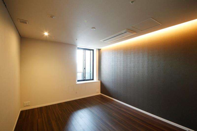 property_interior2_filename