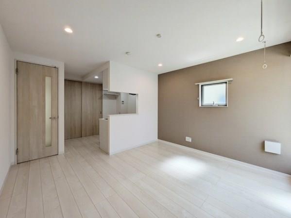 property_interior2_filename