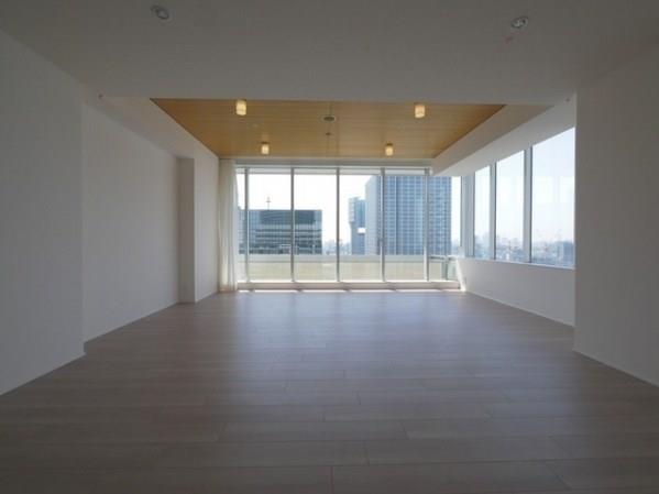 property_interior2_filename