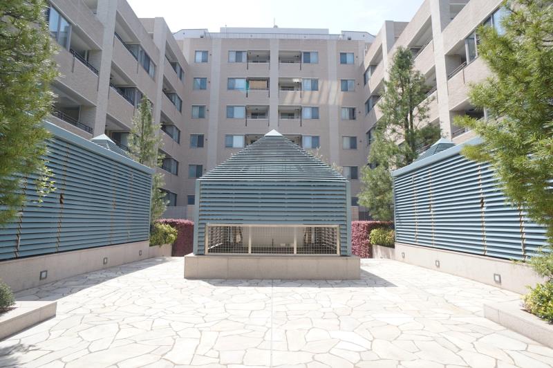 building_exterior_filename