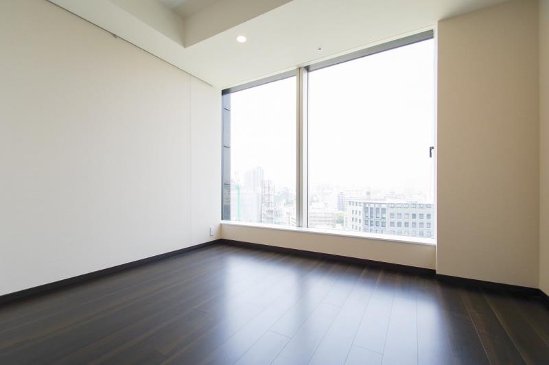 property_interior2_filename