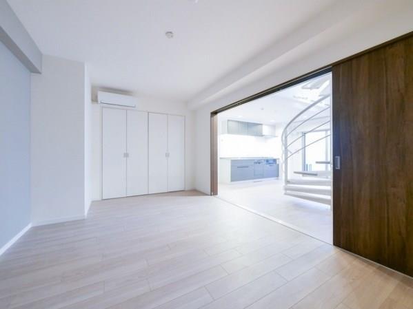 property_interior2_filename