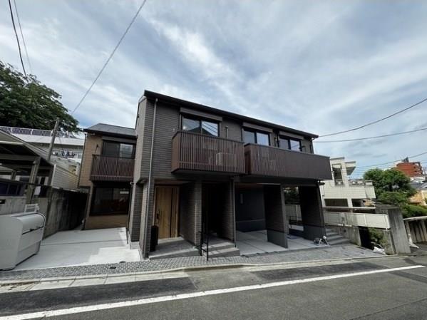 building_exterior_filename