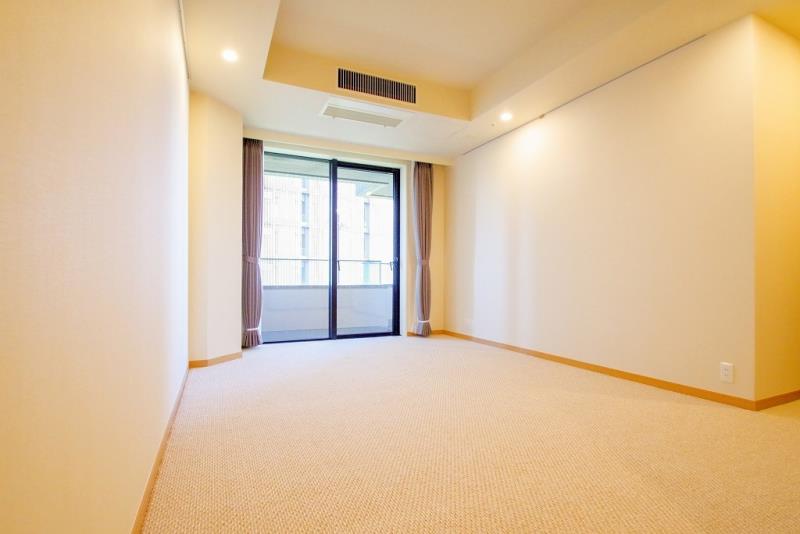 property_interior2_filename