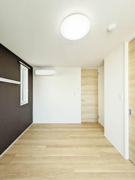 property_interior2_filename
