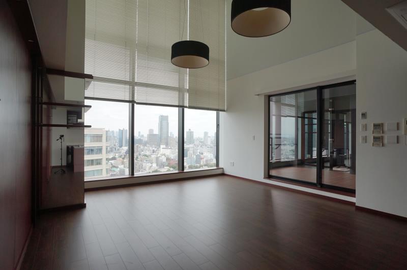 property_interior1_filename
