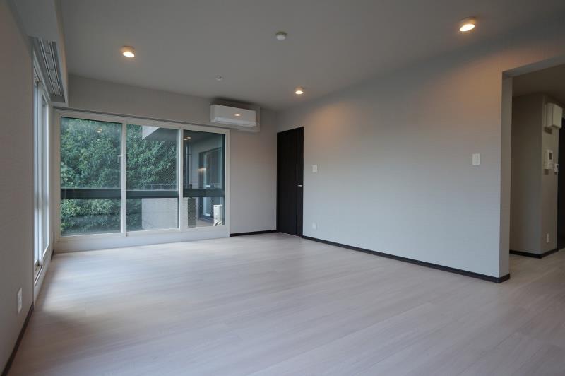 property_interior1_filename