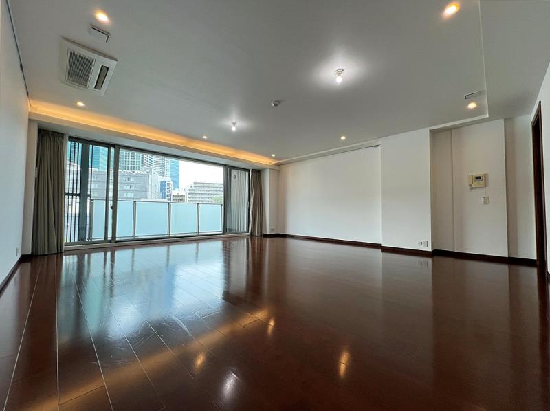 property_interior1_filename