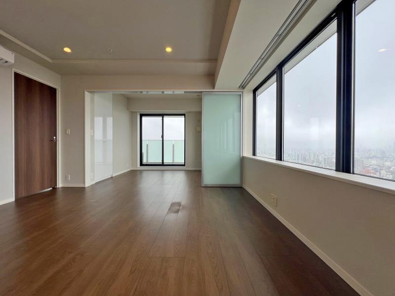 property_interior1_filename