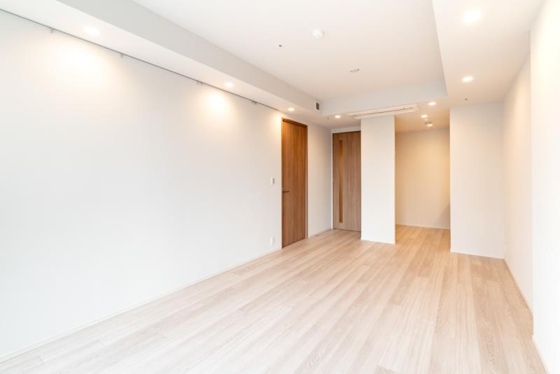 property_interior2_filename