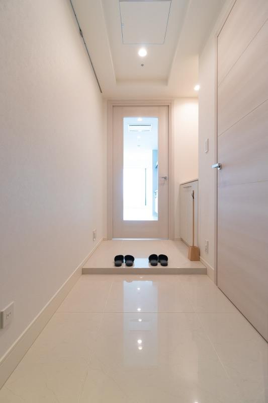 property_interior2_filename